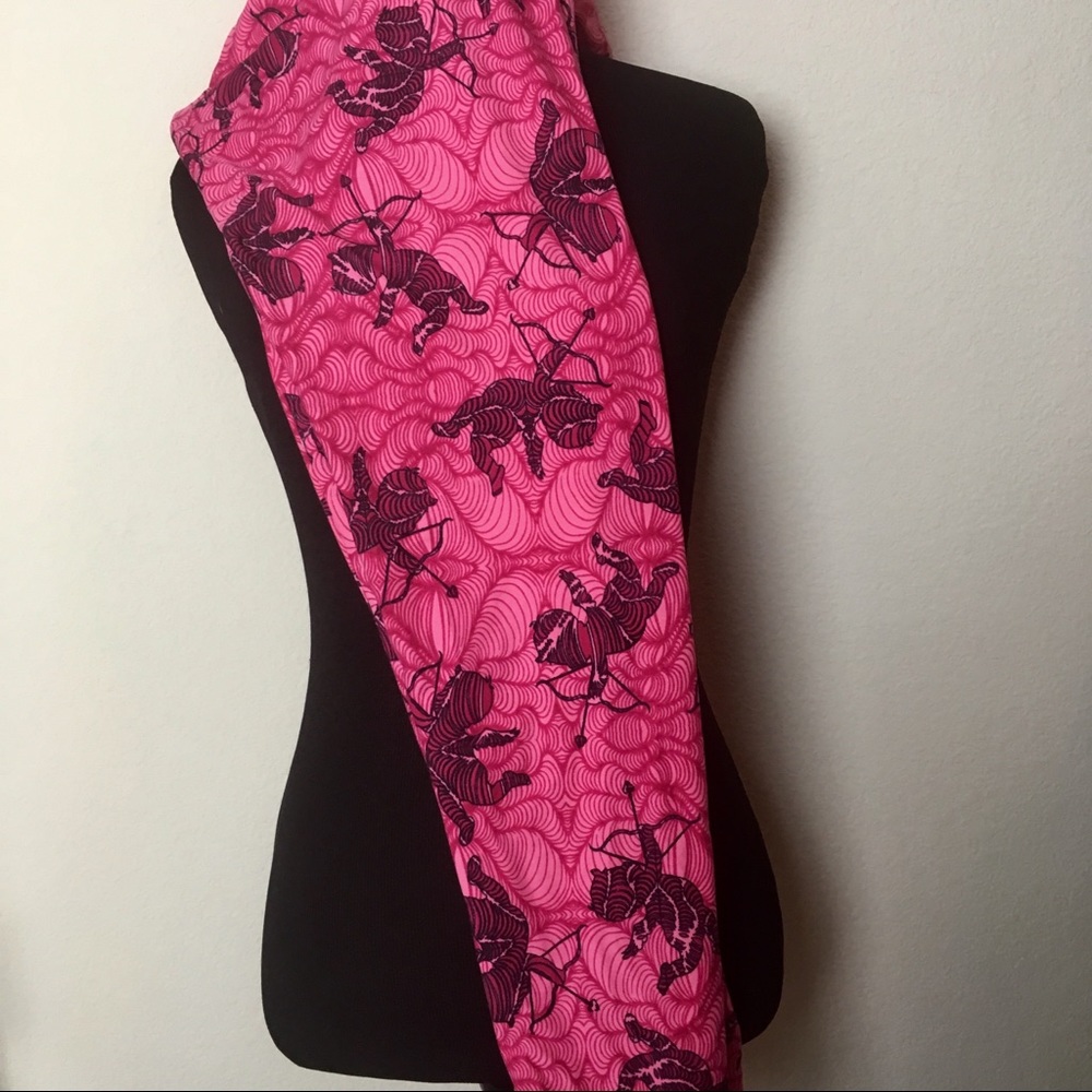 ❤️ NEW One Size LuLaRoe Valentine’s Day Leggings